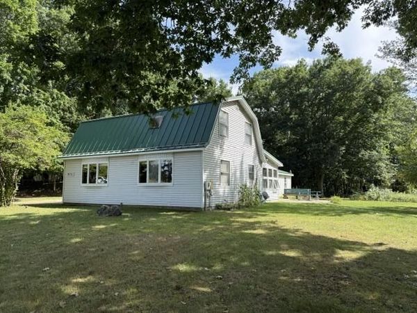 9751 W Howard City-Edmore, Lakeview, MI 48850