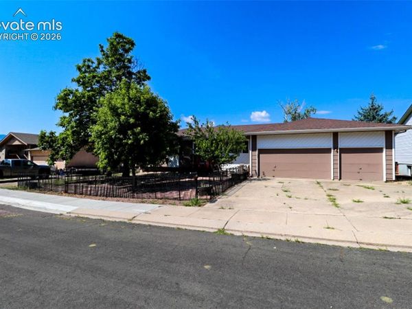1330 Friendship Lane, Colorado Springs, CO 80904