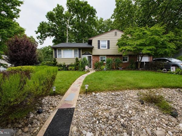 9 DARTMOUTH DRIVE, ATCO, NJ 08004