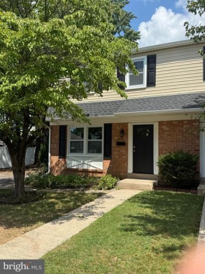 263 N PENROSE STREET, QUAKERTOWN, PA 18951