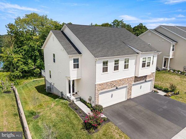 851 PECAN ROAD, SPRING CITY, PA 19475