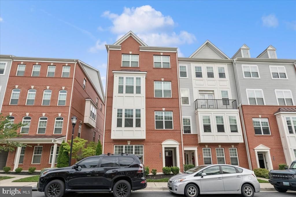 7948 POTTER PLACE , ELKRIDGE, MD 21075