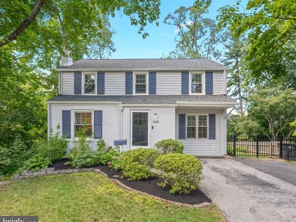 238 BARCLADEN CIRCLE , BRYN MAWR, PA 19010