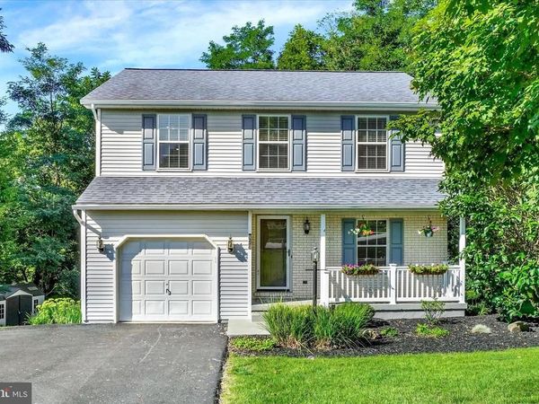 139 HERSHEY CIRCLE , STEWARTSTOWN, PA 17363