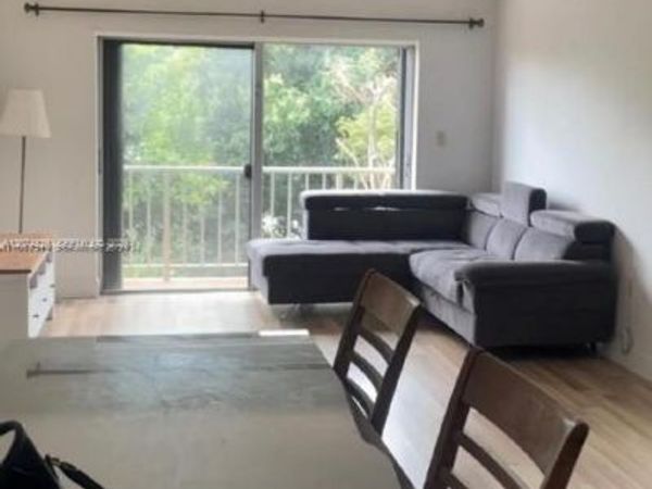 1855 SW 1st St , Unit 301, Miami, FL 33135