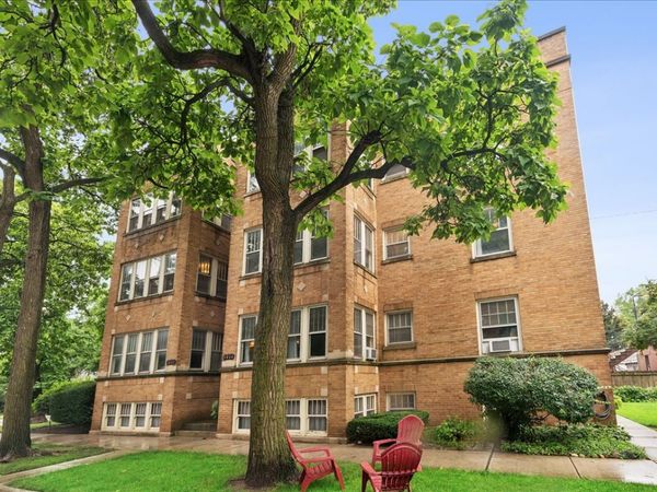 3804 N Hamilton Avenue, Unit 2N, Chicago, IL 60618