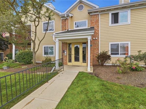 84 Mallard Glen Drive, Unit 7, Dayton, OH 45458