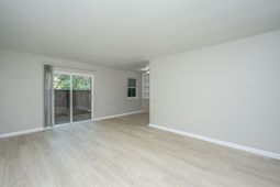 753 Ashdale Drive photo 4