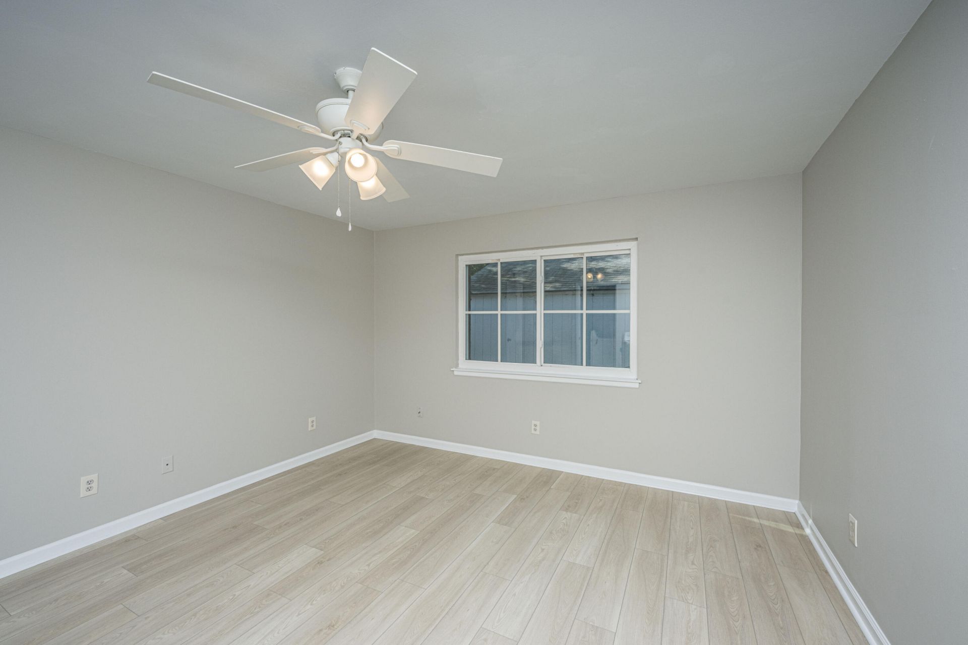 753 Ashdale Drive Photo 21