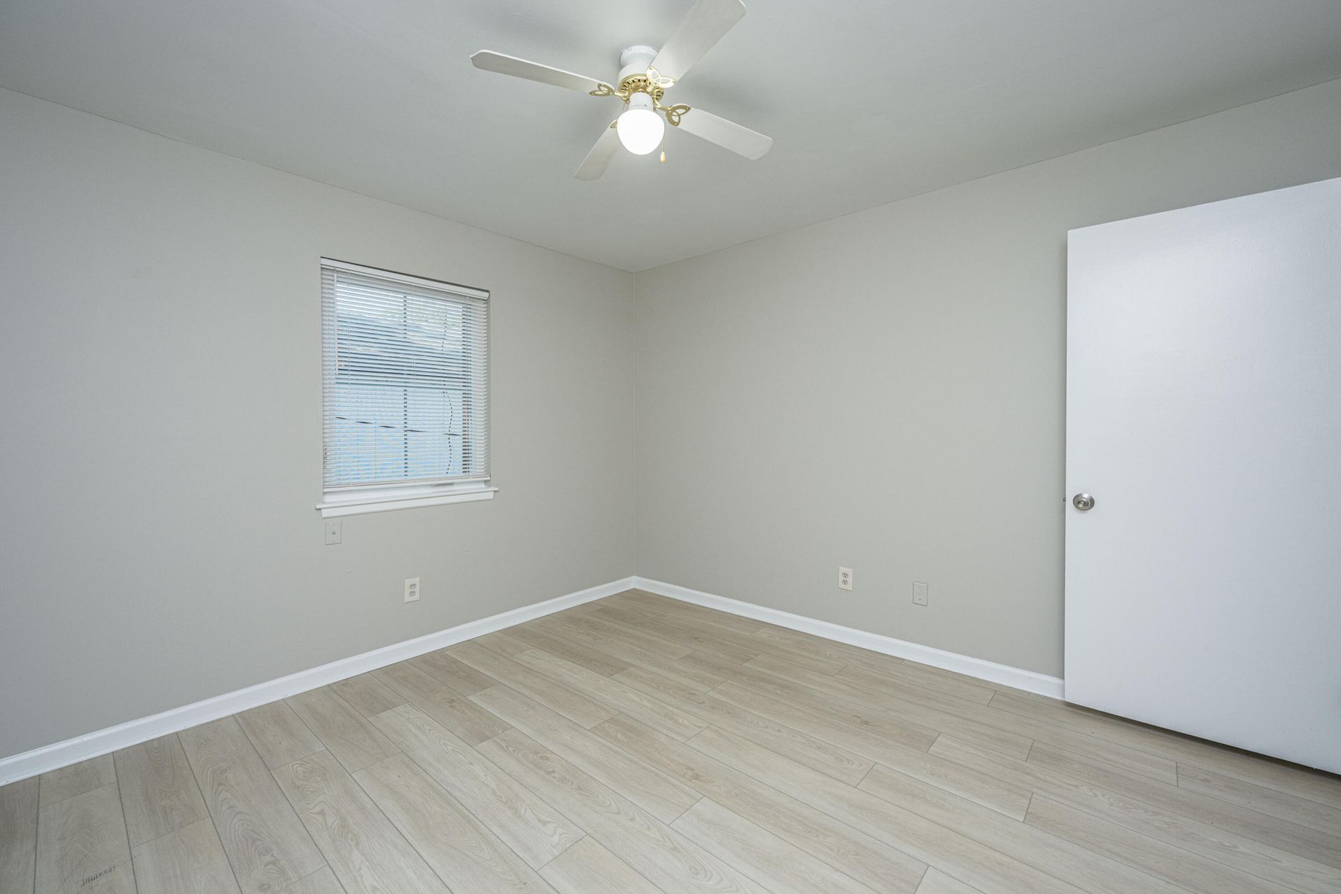 753 Ashdale Drive Photo 23