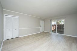 753 Ashdale Drive photo 4