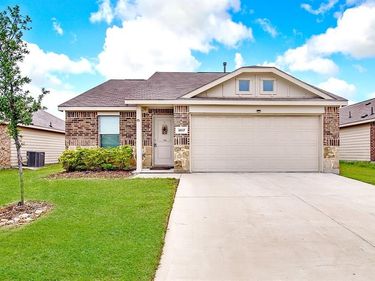 8617 Thicket Ridge Street, Fort Worth, TX 76123