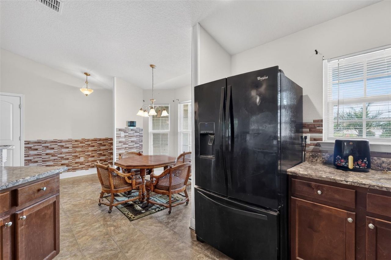 702 Chelsea Avenue, Fruitland Park, FL 34731 Photo