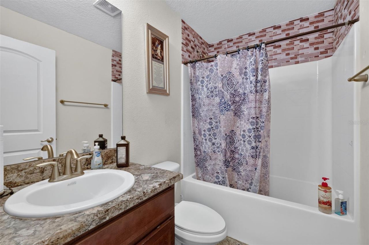 702 Chelsea Avenue, Fruitland Park, FL 34731 Photo