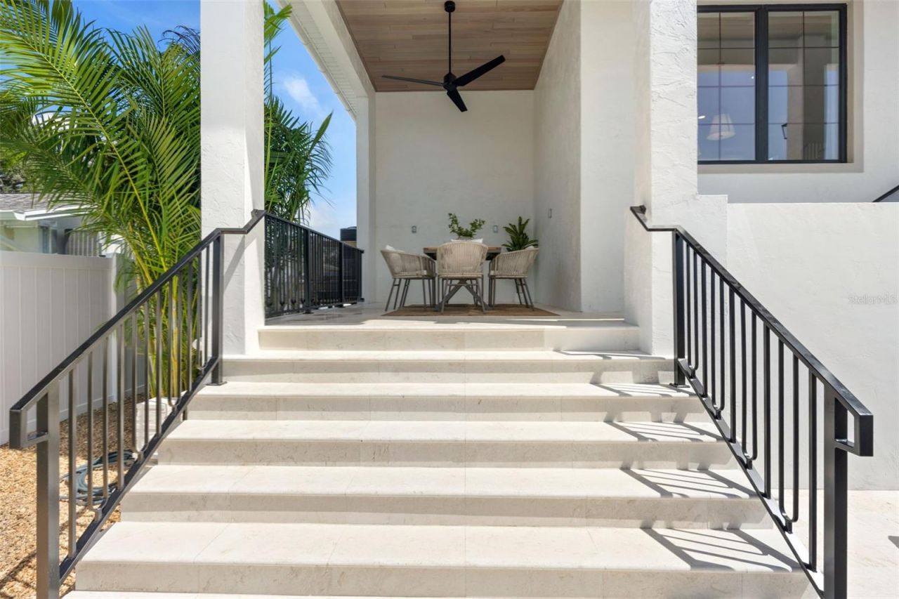 1482 51st Avenue Ne, Saint Petersburg, FL 33703 Photo
