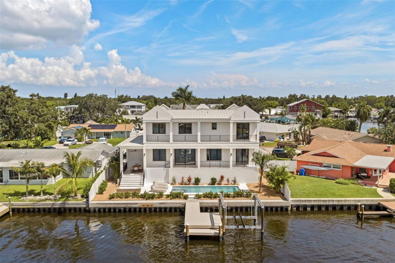 1482 51st Avenue Ne, Saint Petersburg, FL 33703 Photo