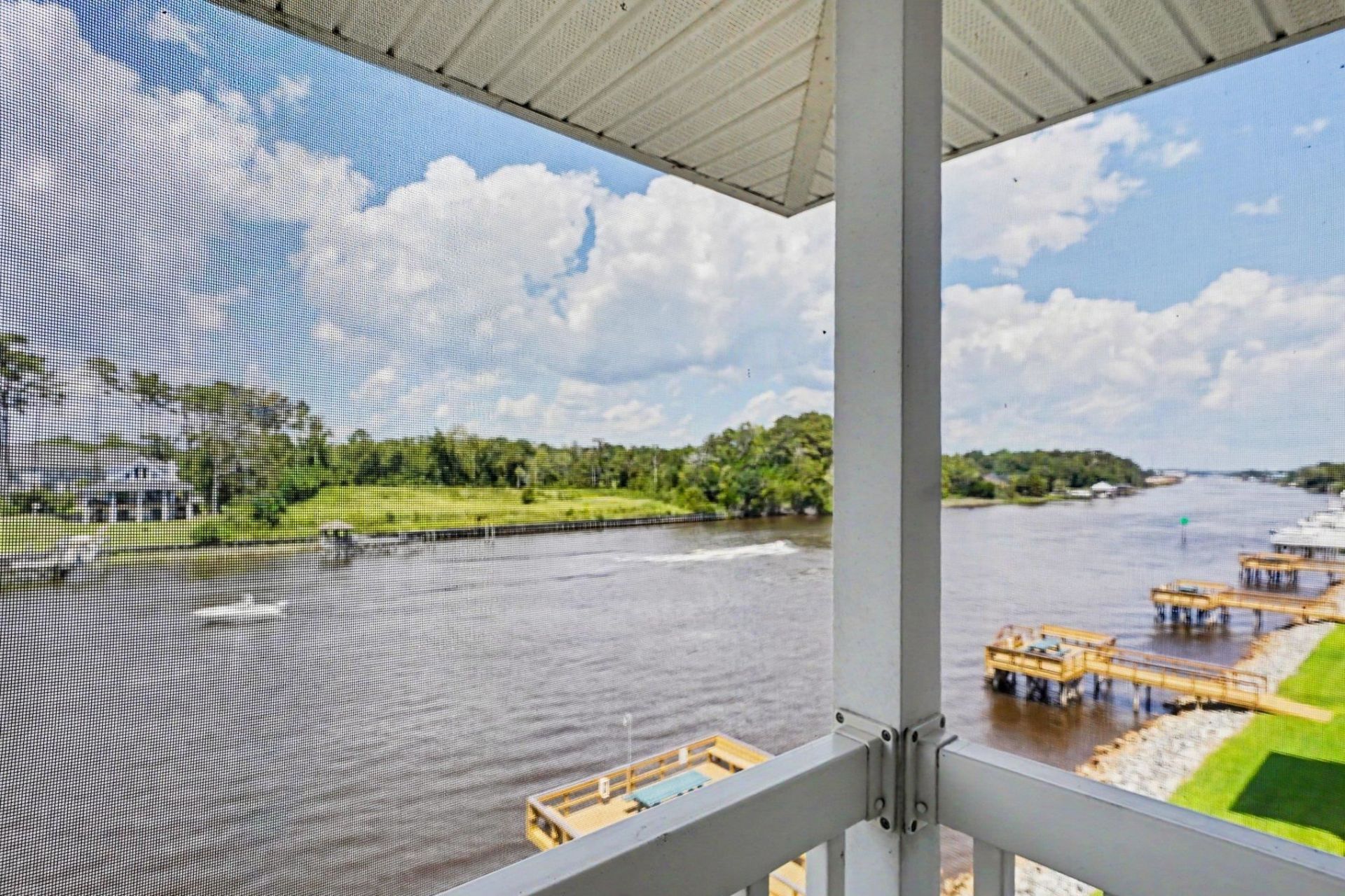 220 Landing Rd. Photo 18