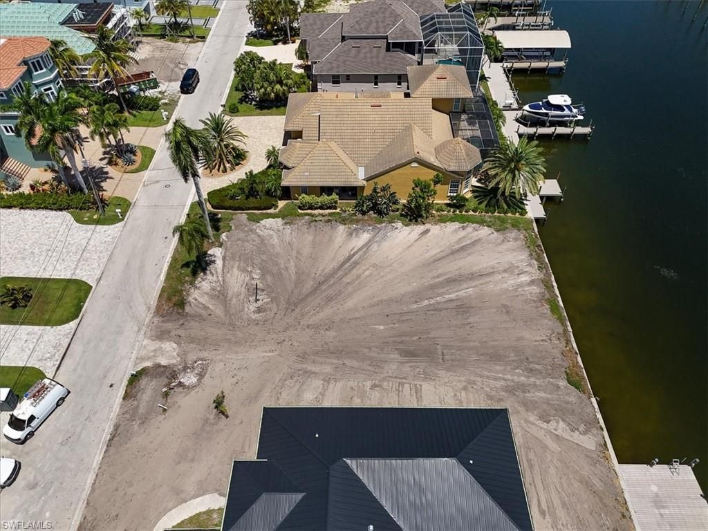 18291 Cutlass Dr, Fort Myers Beach, FL 33931 Photo