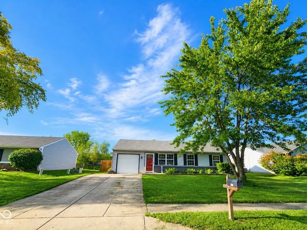 134 Meadow Creek South Drive, Whiteland, IN 46184