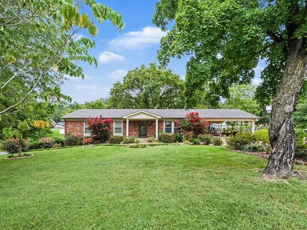 2310 Beechwood Dr , Springfield, TN 37172