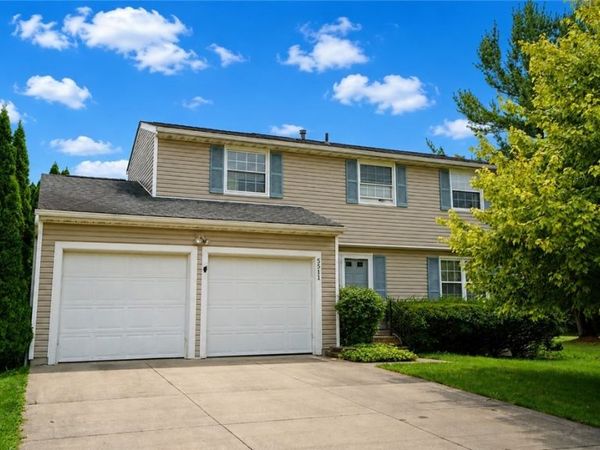 5511 Pond Court , Stow, OH 44224