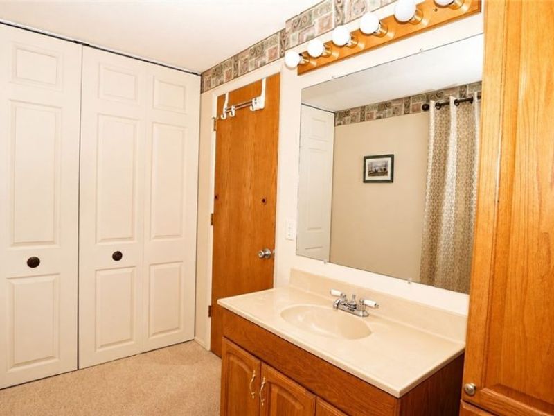 5511 Pond Court , Stow, OH 44224 Photo 14