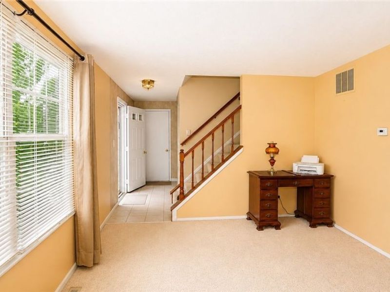 5511 Pond Court , Stow, OH 44224 Photo 8
