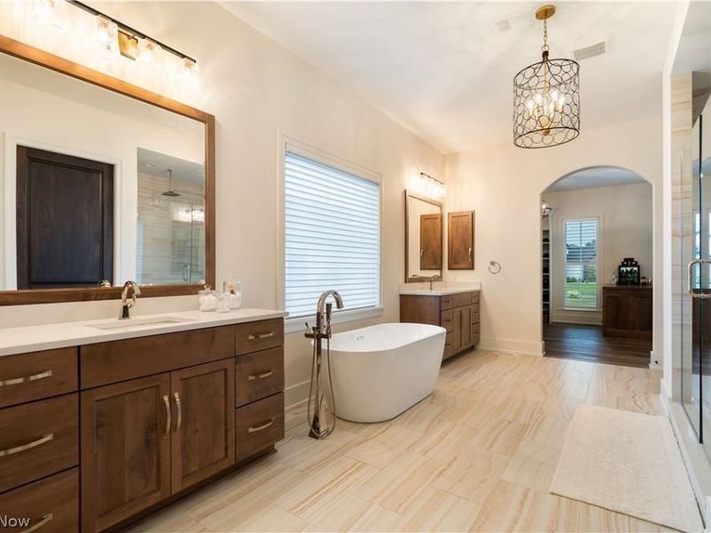 7087 Emerson Circle NW, Massillon, OH 44646 Photo 32