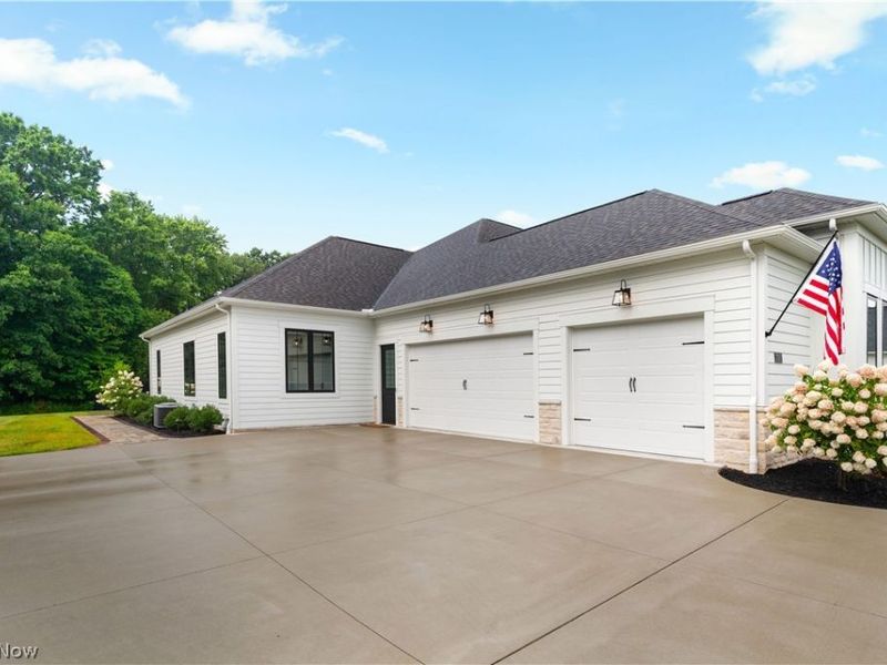 7087 Emerson Circle NW, Massillon, OH 44646 Photo 42