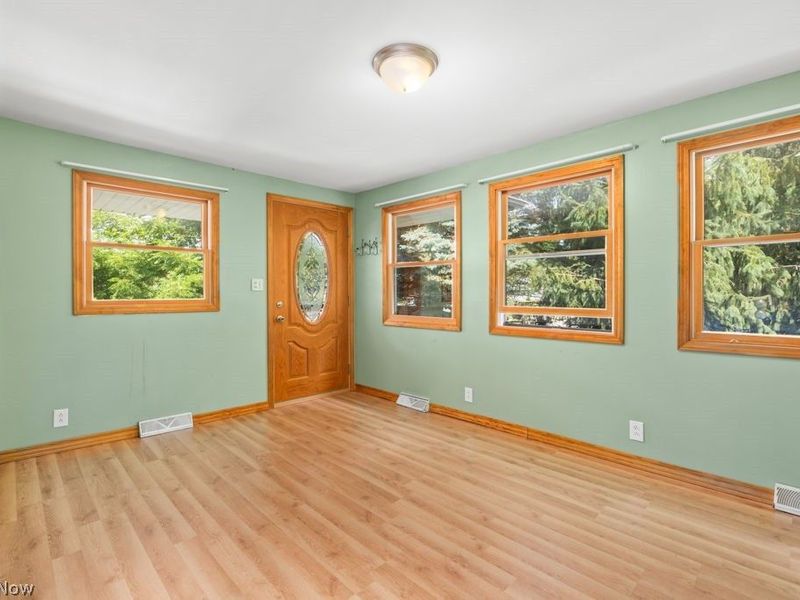 86 E Market Street, Seville, OH 44273 Photo 10