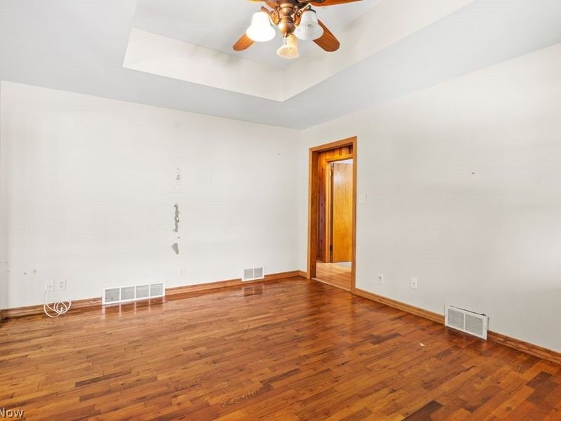 86 E Market Street, Seville, OH 44273 Photo 7