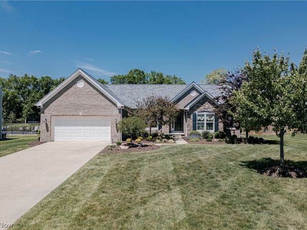 5423 Charleston Drive , Valley City, OH 44280