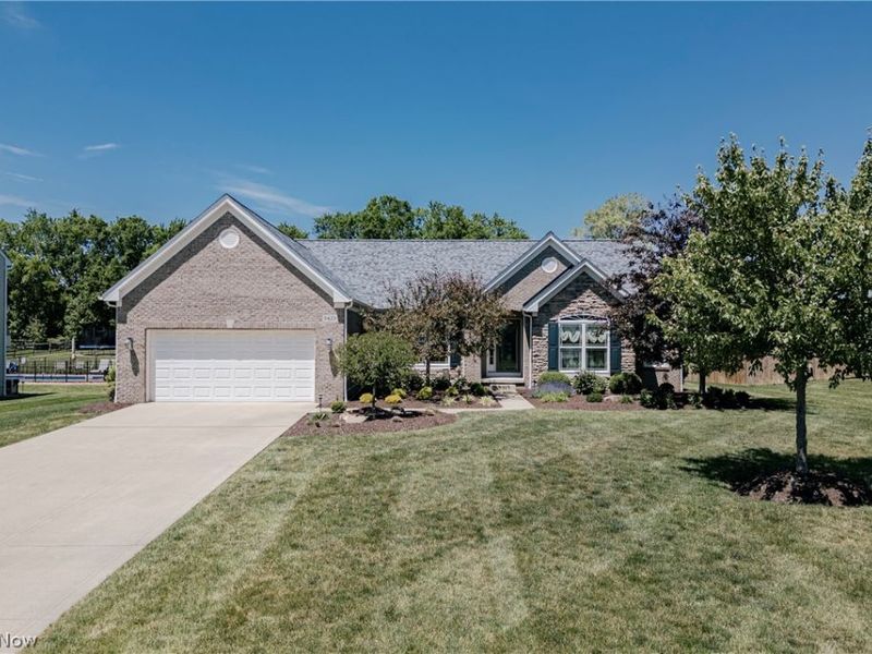 5423 Charleston Drive, Valley City, OH 44280 Photo 1