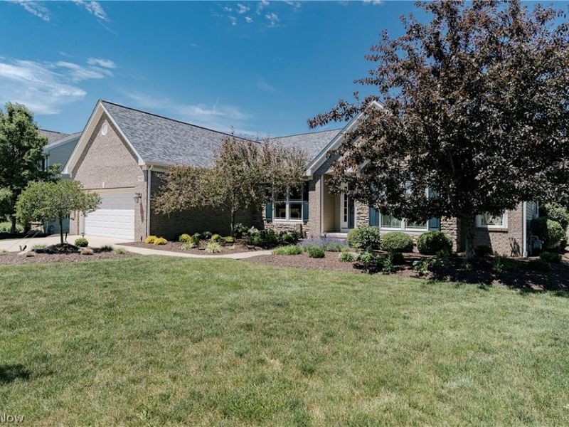 5423 Charleston Drive, Valley City, OH 44280 Photo 2