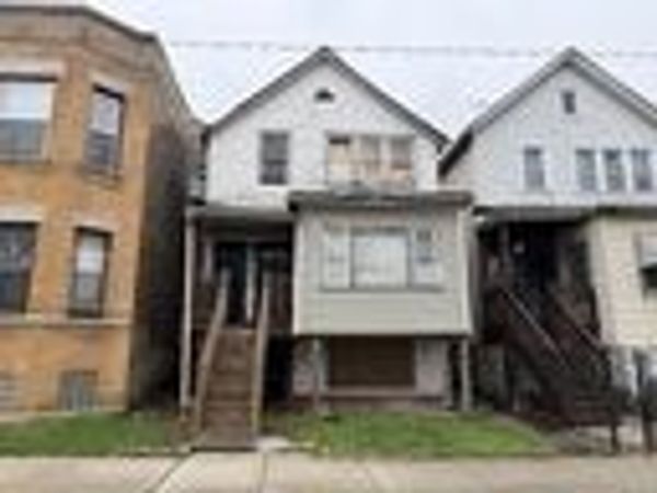 6405 S Eberhart Avenue, Chicago, IL 60637