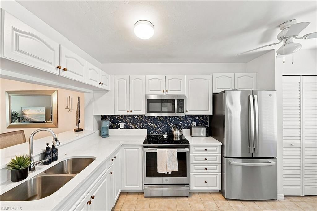 3001 Sandpiper Bay Cir , Unit B101, Naples, FL 34112 Photo