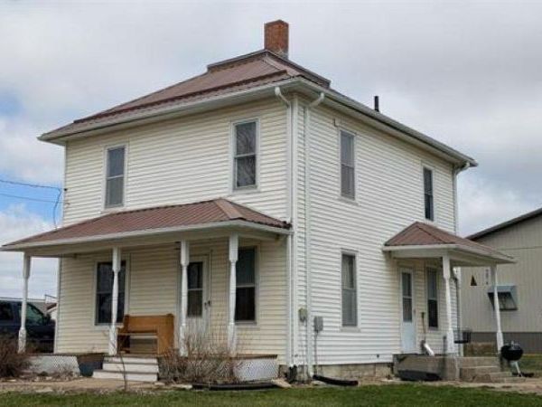 445 8th Avenue, Waukon, IA 52172