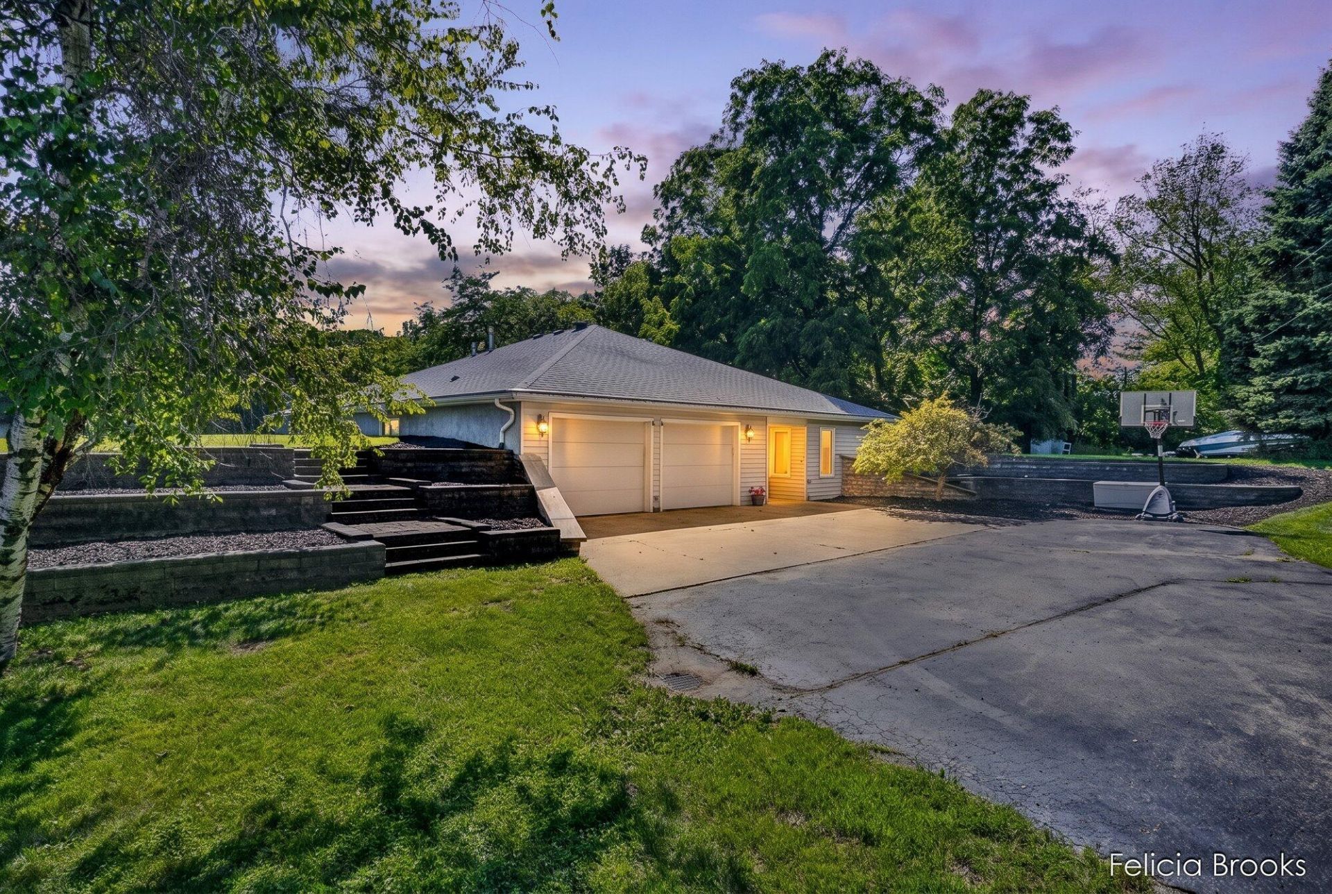 9840 E Barnum Road, Woodland, MI 48897 Main Photo