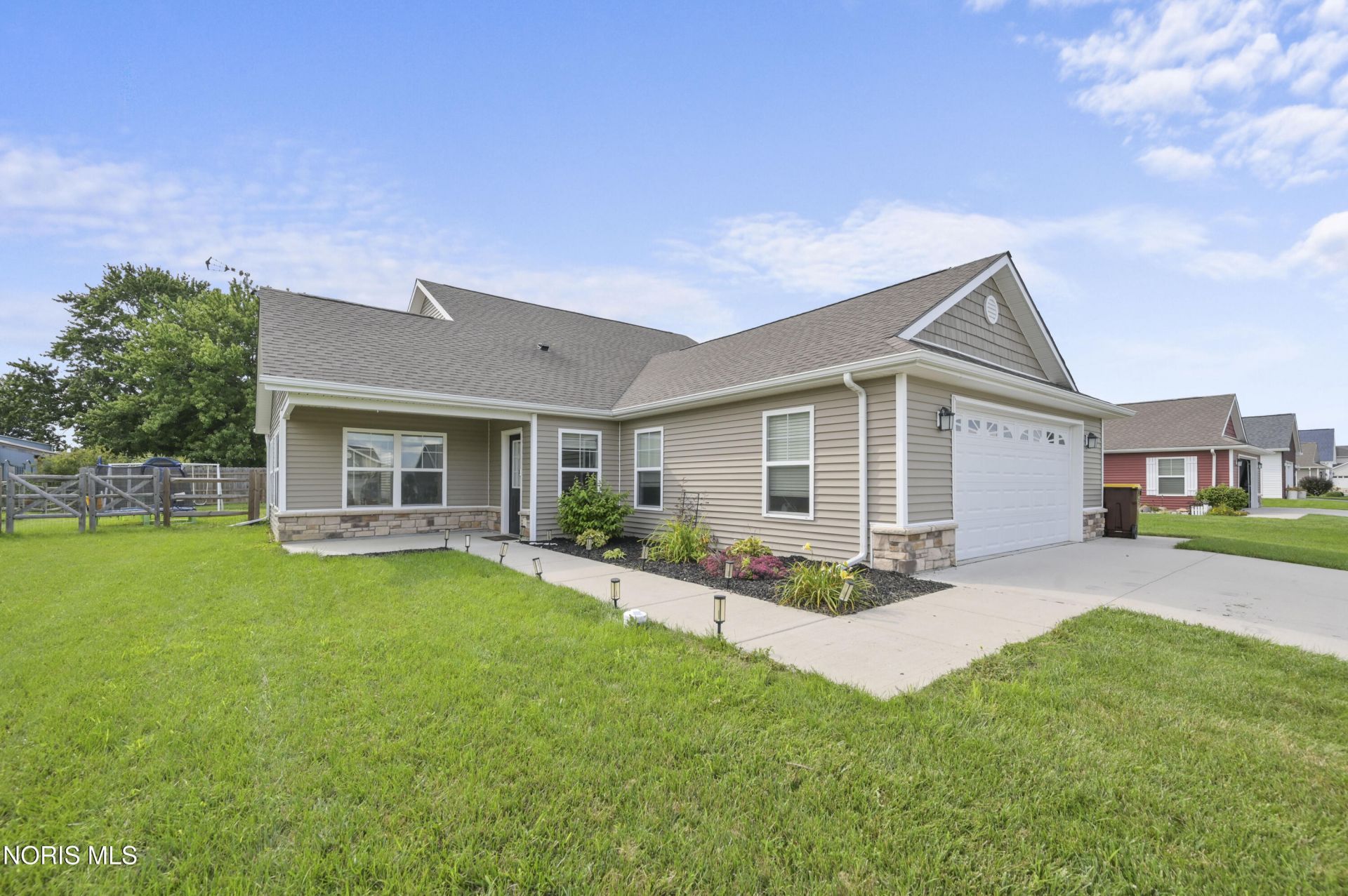 7 Cascade Lane, Delta, OH 43515 Main Photo