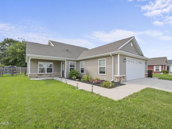 7 Cascade Lane, Delta, OH 43515