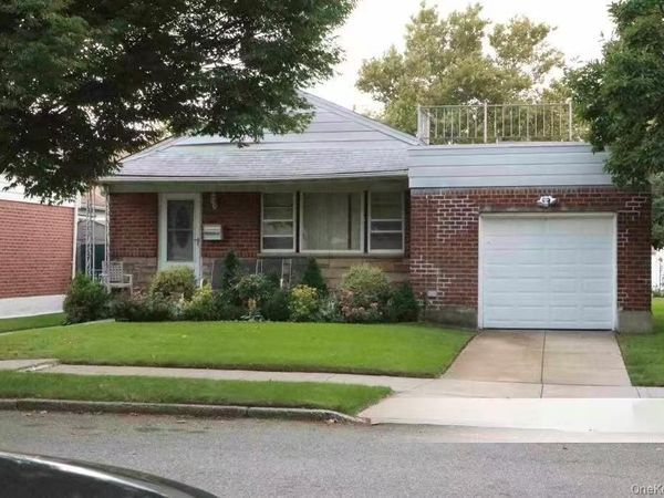 Fresh Meadows, NY 11365