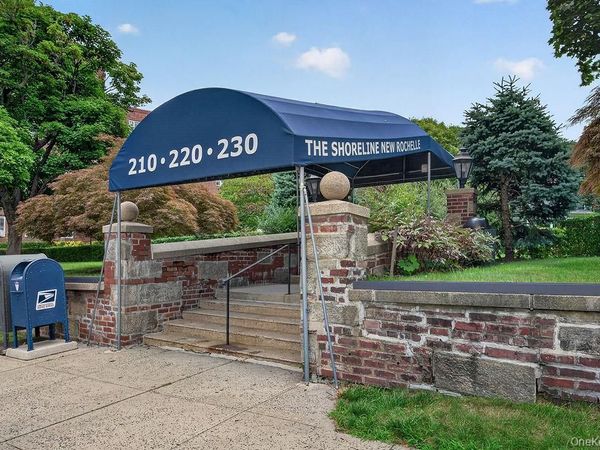 210 Pelham Road, Unit 2F, New Rochelle, NY 10805