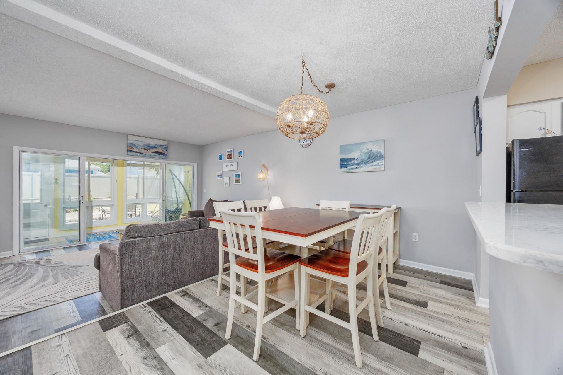 832 Villa Dr. Photo 15