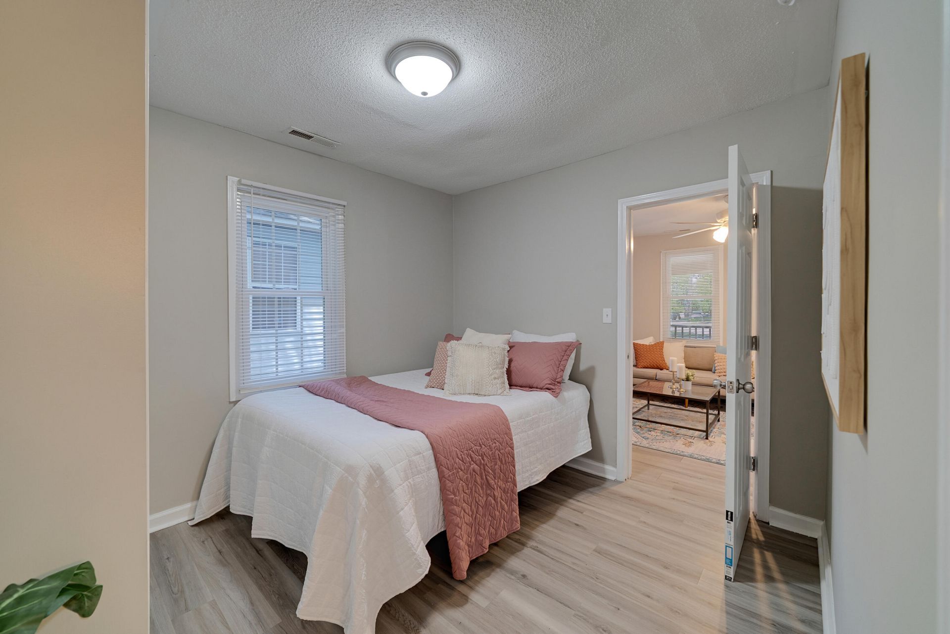 3047 Chicora Avenue Photo 15