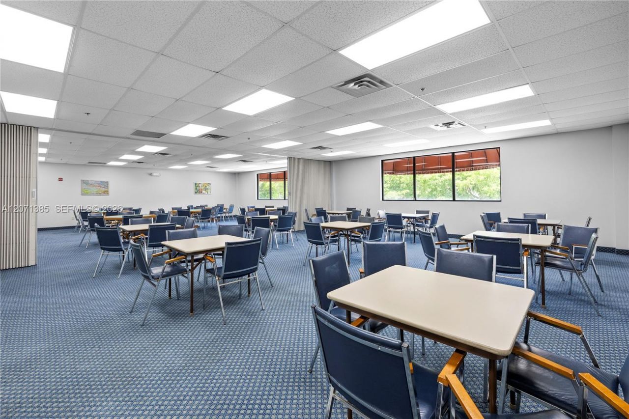 811 S Hollybrook Dr , Unit 105, Pembroke Pines, FL 33025 Photo