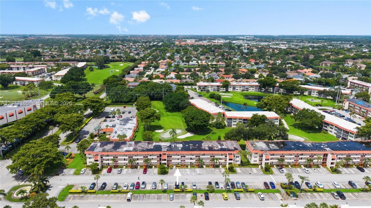 811 S Hollybrook Dr , Unit 105, Pembroke Pines, FL 33025 Photo