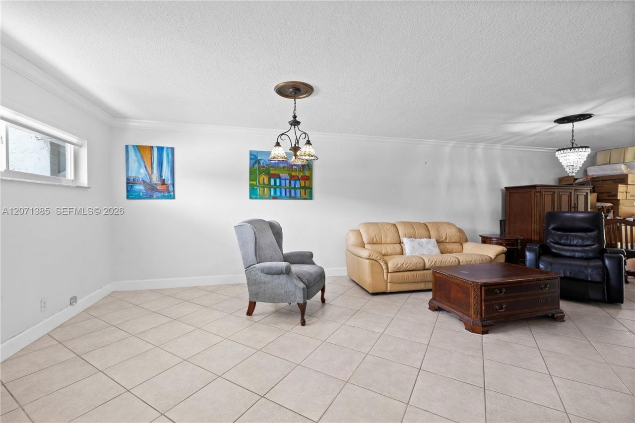 811 S Hollybrook Dr , Unit 105, Pembroke Pines, FL 33025 Photo