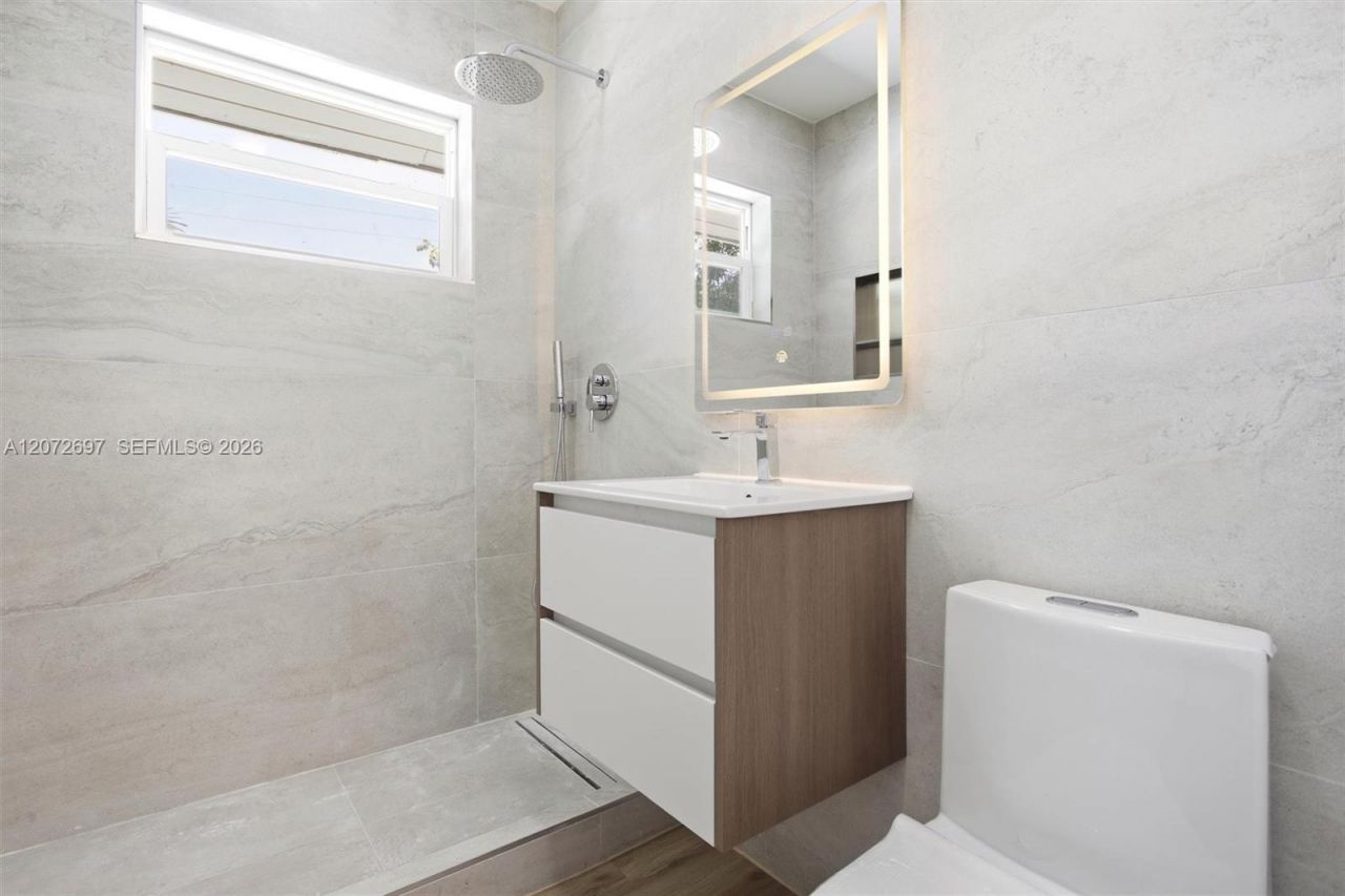 2250 Gulfstream Dr , Miramar, FL 33023 Photo