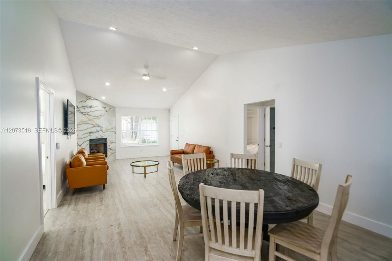 319 Vestavia , Panama City, FL 32413 Photo