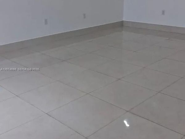 7001 W 35th Ave, Unit 175, Hialeah, FL 33018